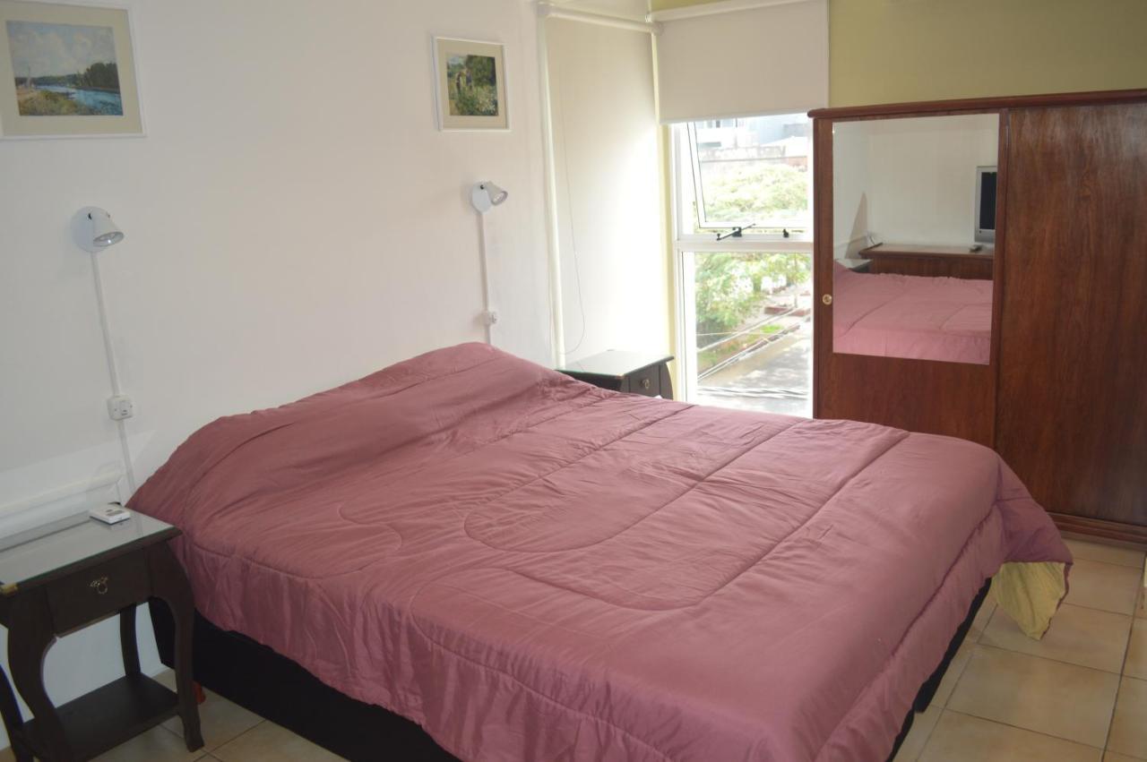 Departamentos Rodrigo Apartment Posadas Bagian luar foto