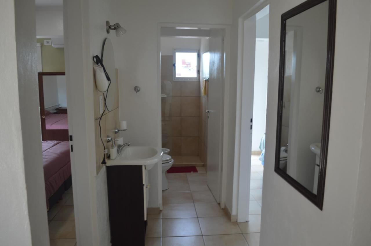 Departamentos Rodrigo Apartment Posadas Bagian luar foto