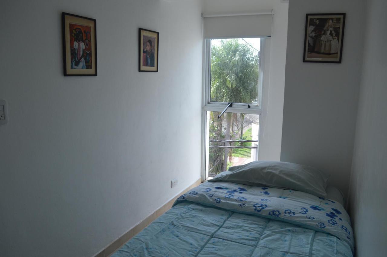 Departamentos Rodrigo Apartment Posadas Bagian luar foto