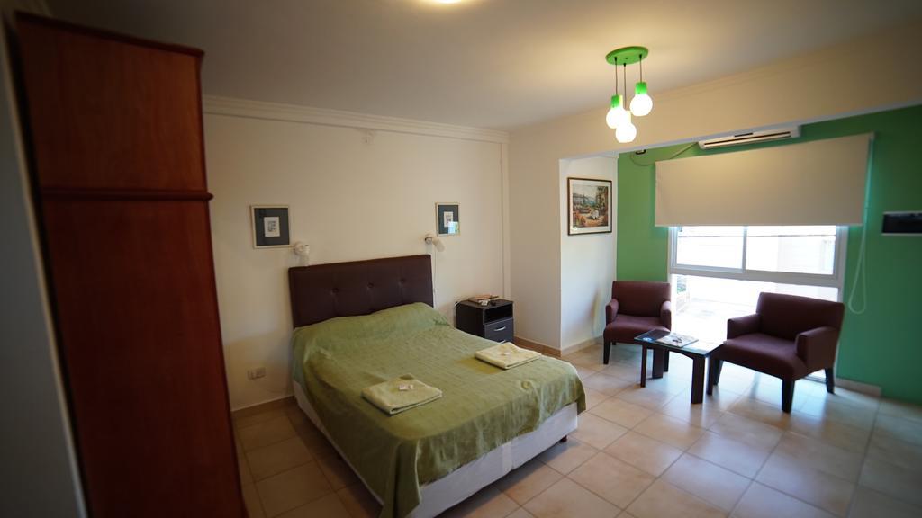 Departamentos Rodrigo Apartment Posadas Bagian luar foto