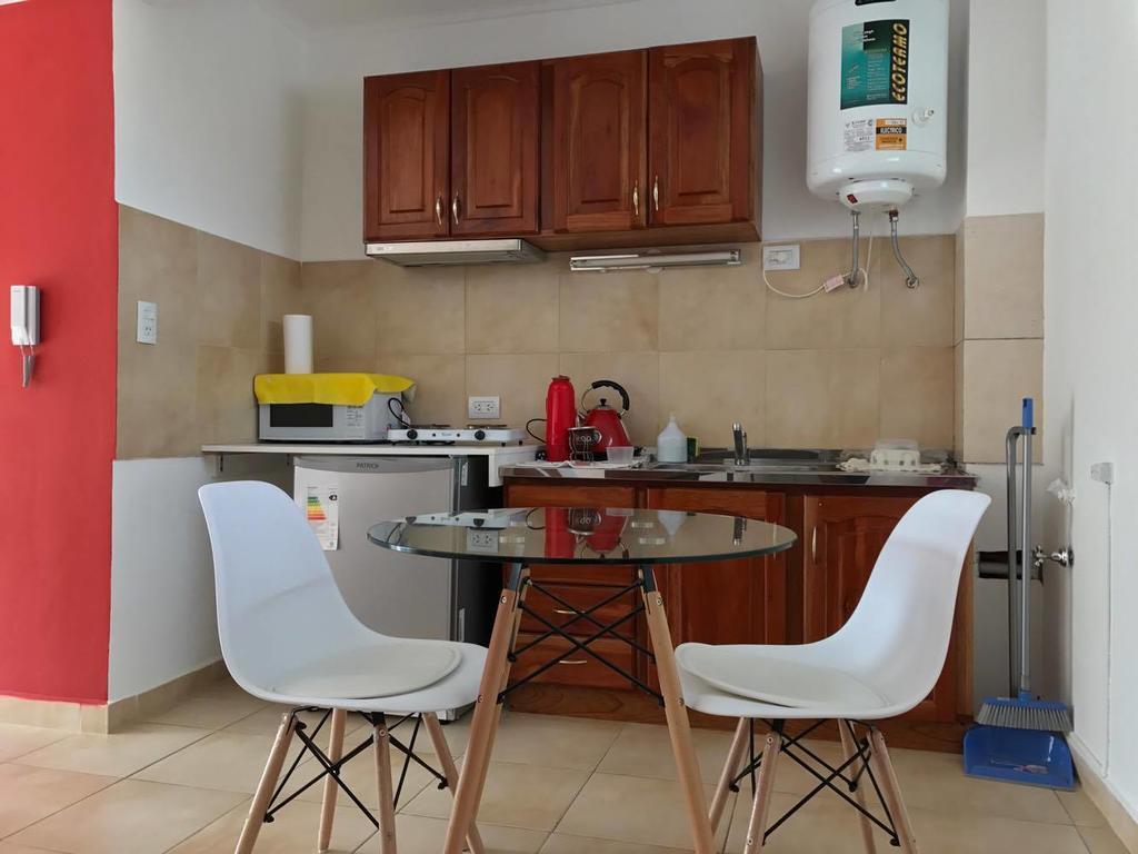 Departamentos Rodrigo Apartment Posadas Bagian luar foto